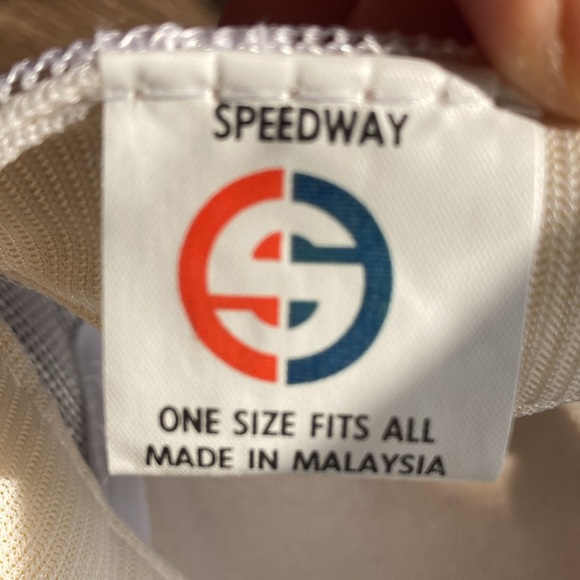 New Vintage Trucker Hat Cattleman’s In Las Cruces NM Cream & White - Picture 5 of 7